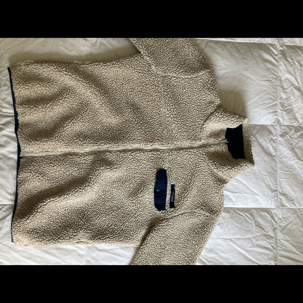 Fluffy zip up